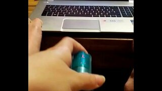 Глядзець порна Адзін дома з маім дилдо...